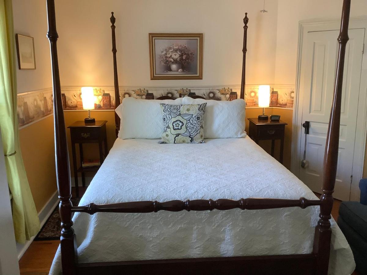 Terrell House Bed and breakfast 3*