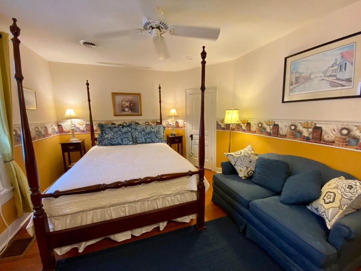 Terrell House Bed & Breakfast Burnsville
